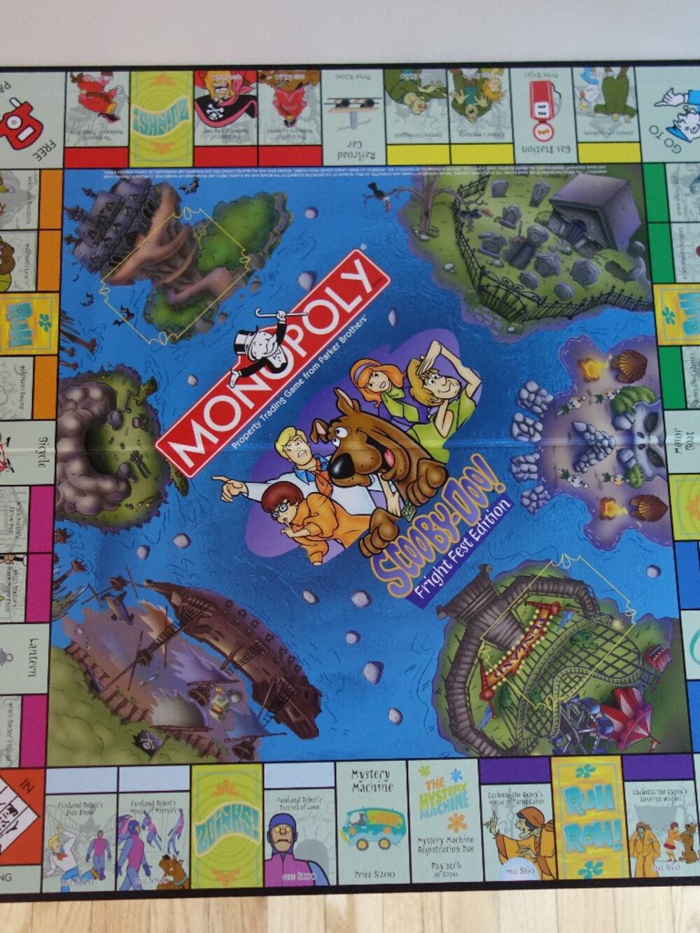Vntg MONOPOLY / SCOOBY-DOO Fright Fest Edition Game Board (board only)